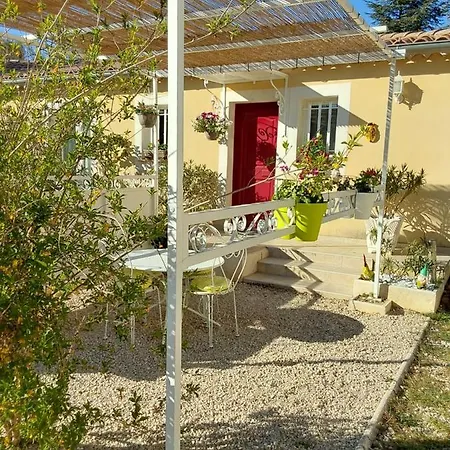 Location Saisonniere En Provence Apartment Rochefort-du-Gard Exterior photo